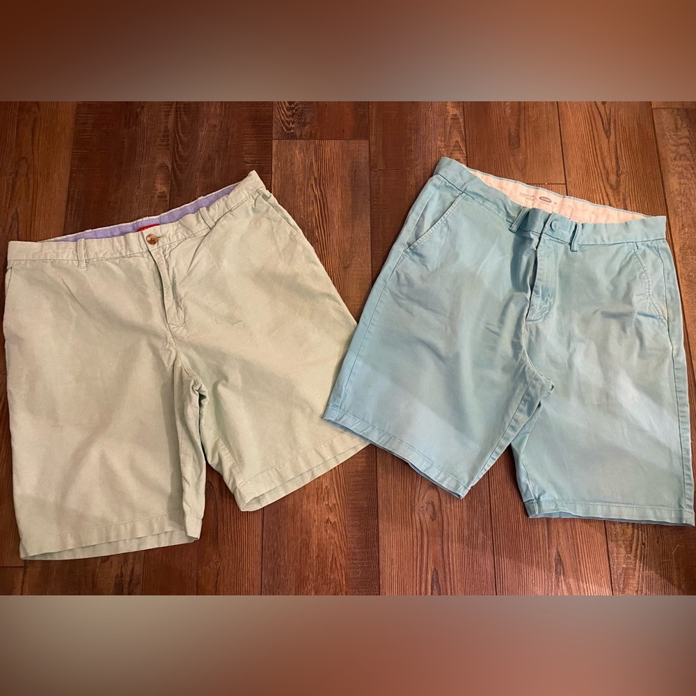 Men's Casual Shorts - Green and Light Blue